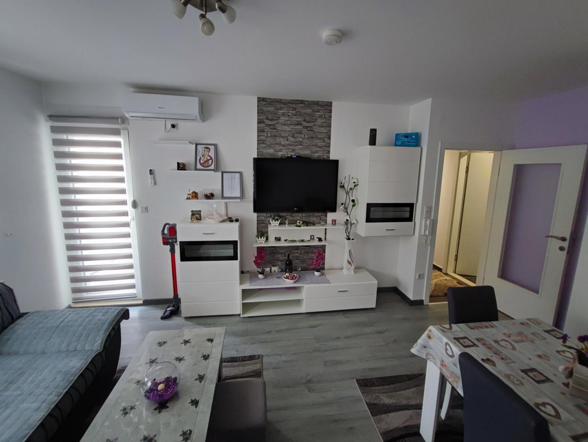 Stan Na Dan Apartman Krisfil Prnjavor Exterior foto